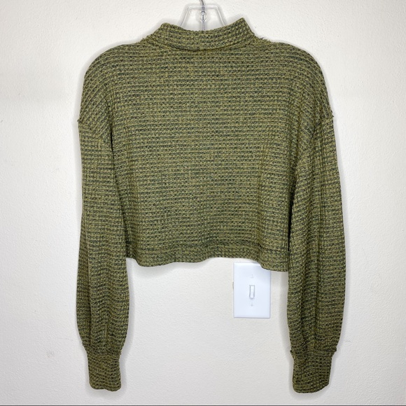 Free People Green Long Sleeve Crop Turtleneck Top - Picture 4 of 8